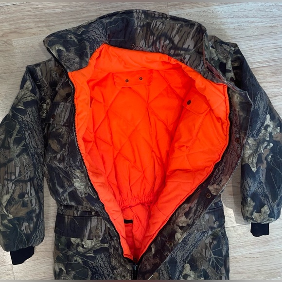 Cabela’s Reversible Camouflage Coveralls - Picture 6 of 11